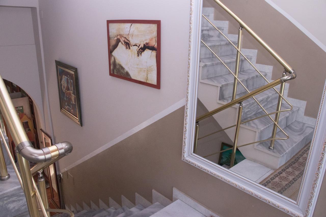 Hotel Arberia تيرانا المظهر الخارجي الصورة